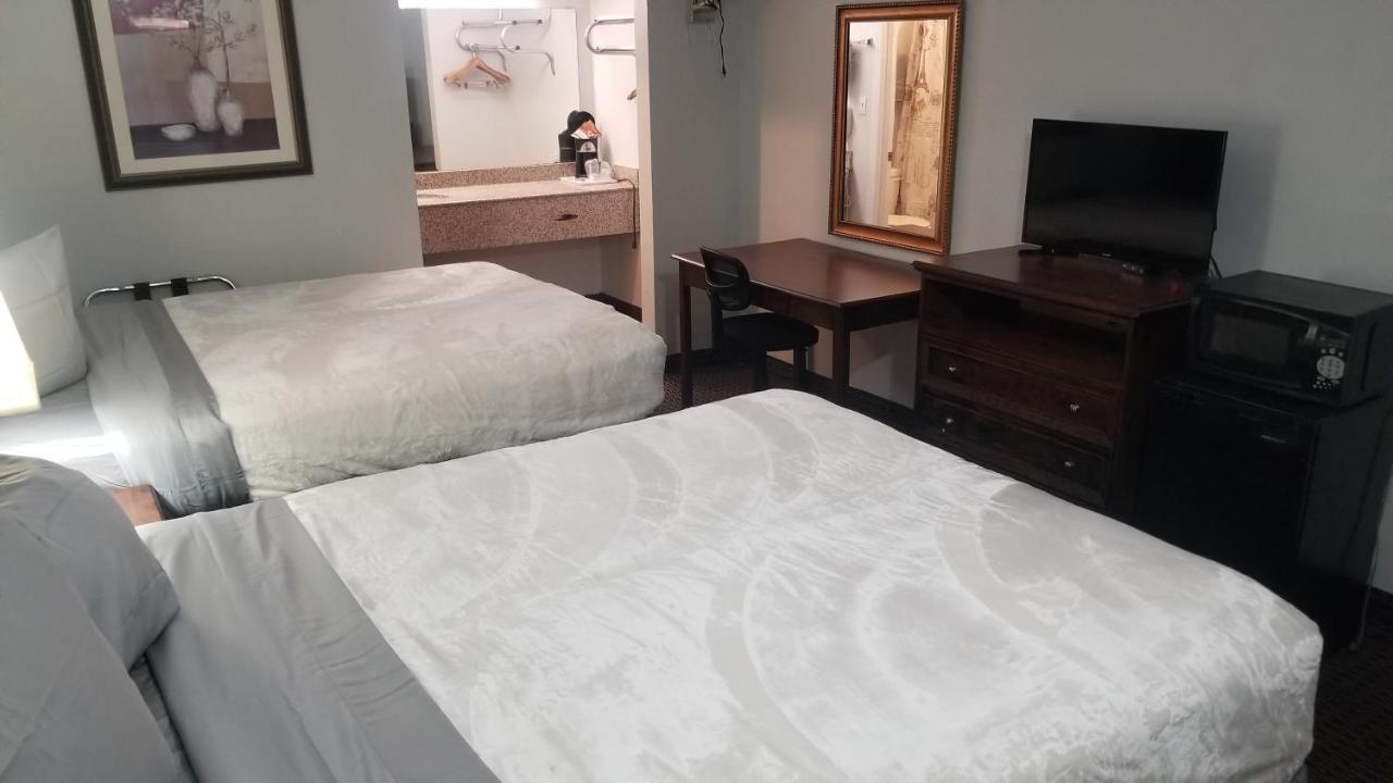 Hotel 2 Queen Beds Hotel Room 135 Booking Stillwater Exteriér fotografie