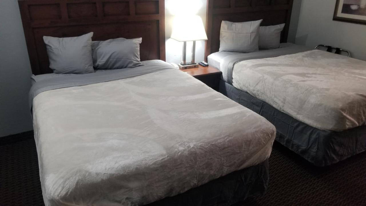 Hotel 2 Queen Beds Hotel Room 135 Booking Stillwater Exteriér fotografie